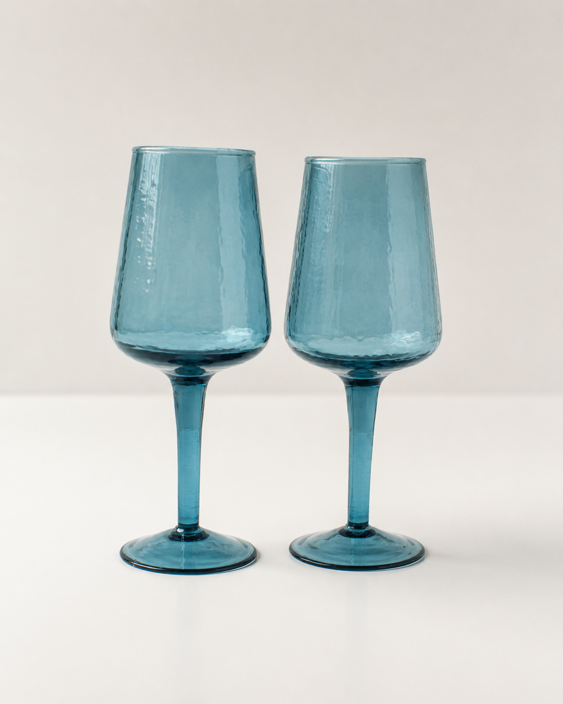 Handblown Hammered Wine Glass Pair: Blue